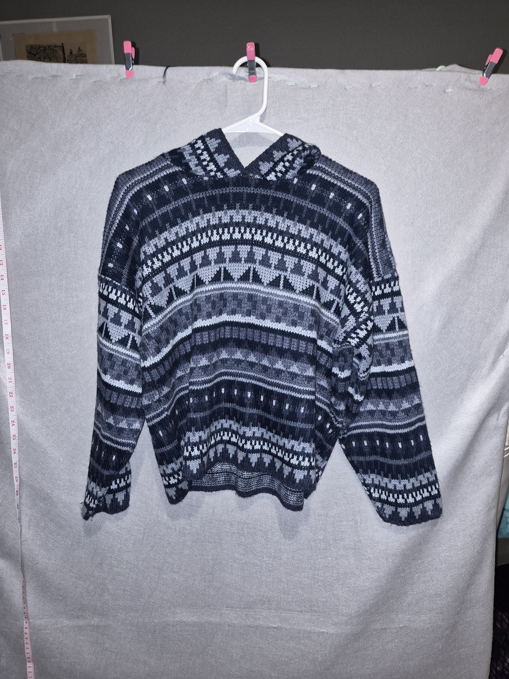 Vintage New Era Made in USA Hooded Sweater
Vintage New Era knit pullover sweater